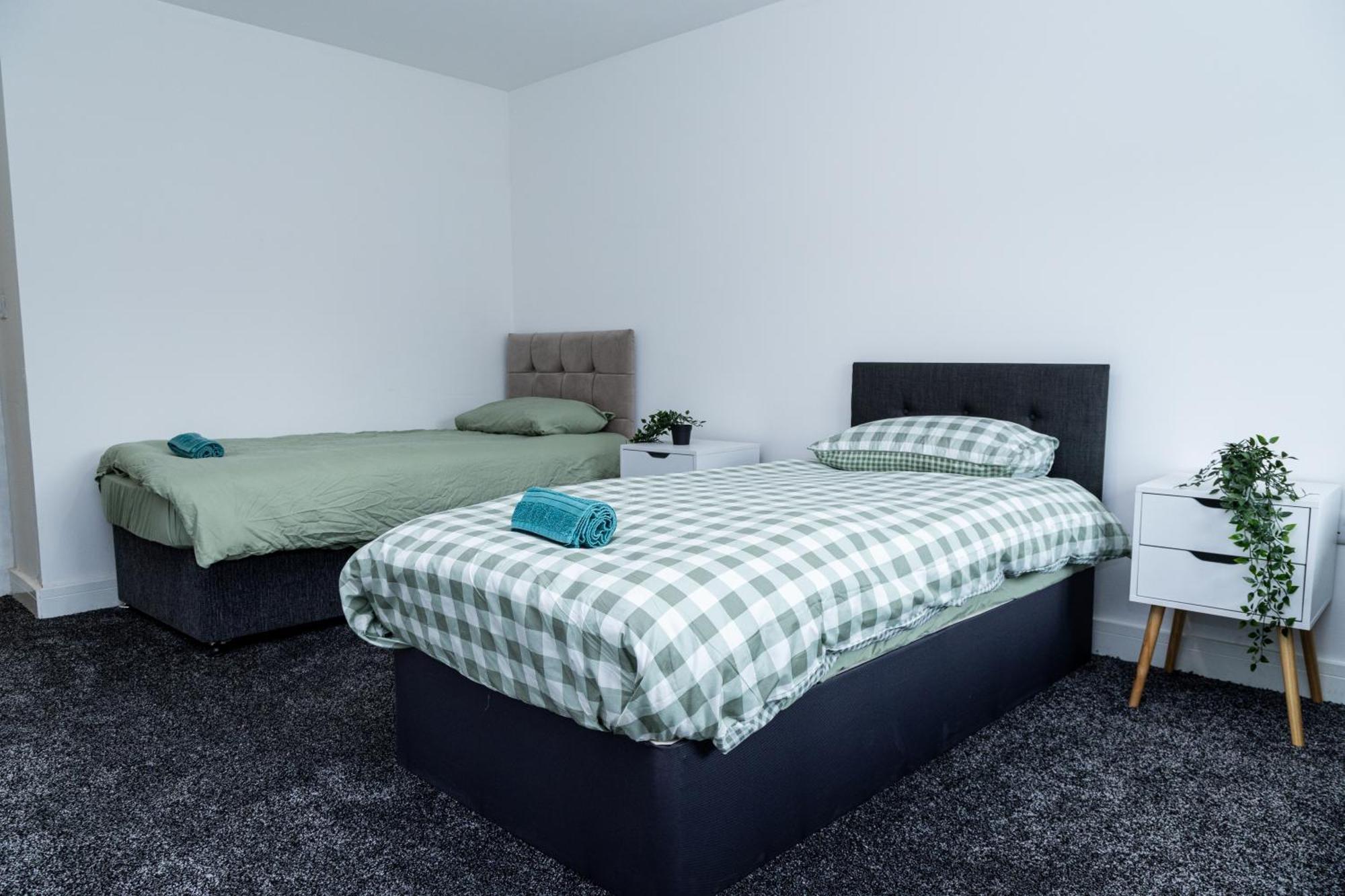 Spacious Ground Floor Apt Near Old Trafford Stadium แมนเชสเตอร์ ภายนอก รูปภาพ