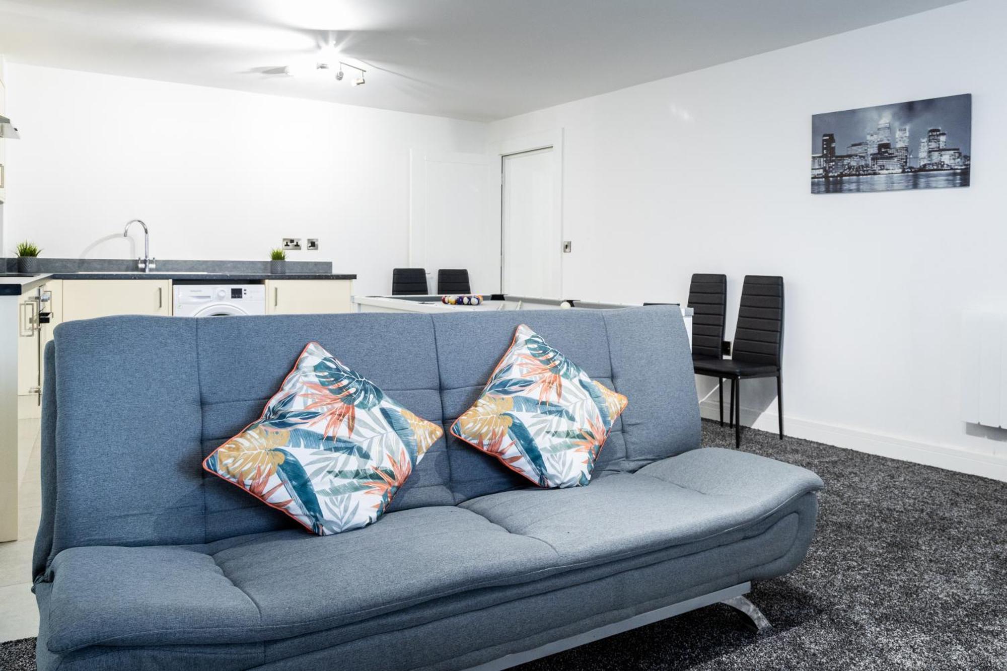 Spacious Ground Floor Apt Near Old Trafford Stadium แมนเชสเตอร์ ภายนอก รูปภาพ