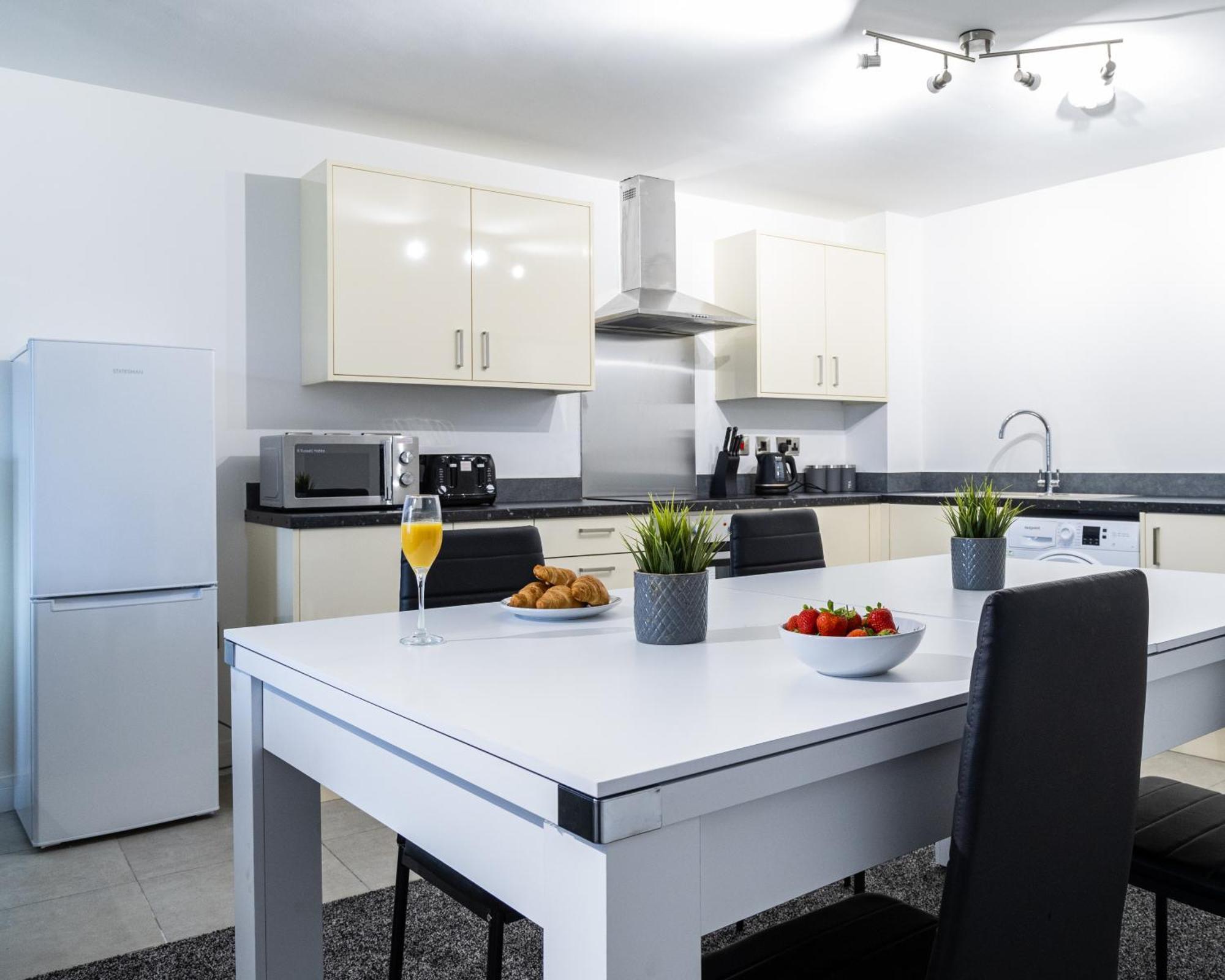 Spacious Ground Floor Apt Near Old Trafford Stadium แมนเชสเตอร์ ภายนอก รูปภาพ